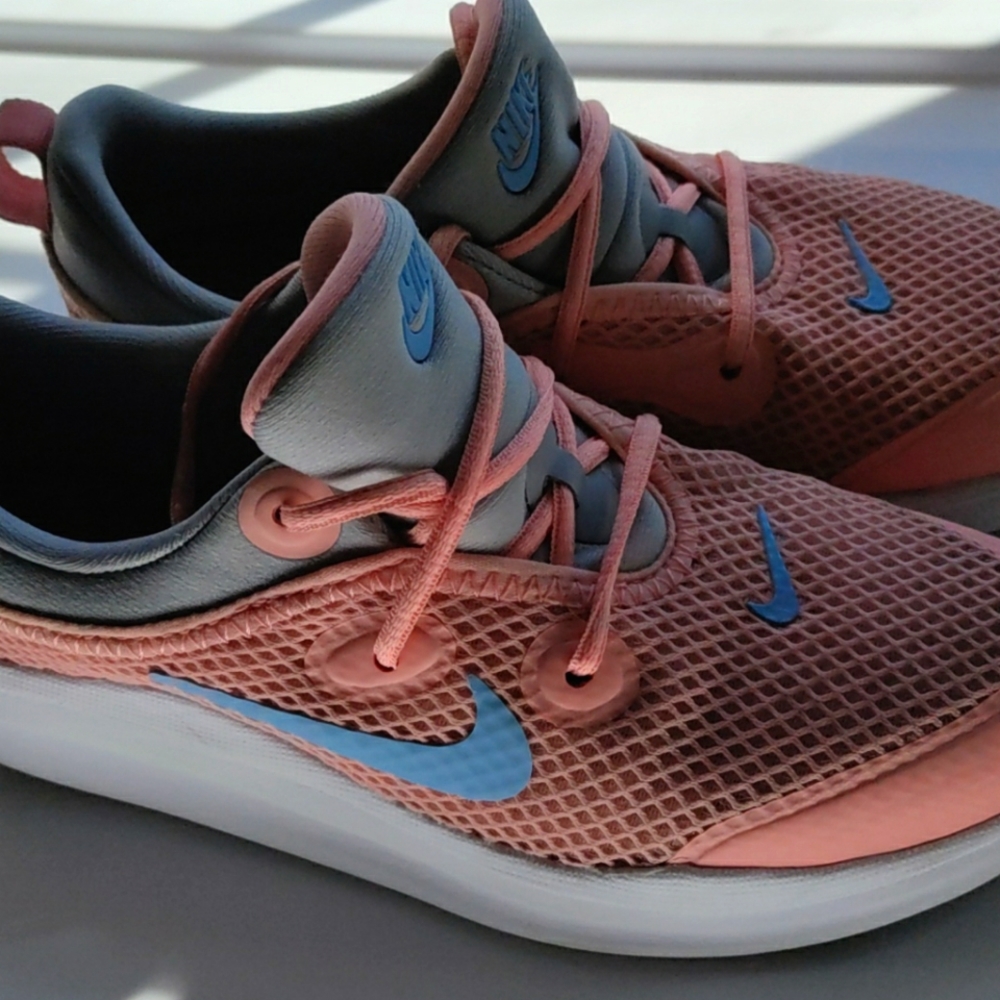 Nike, Size 1Y, light pink, girls